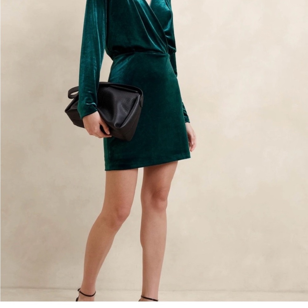 Banana Republic Teal Velvet Long Sleeve Dress